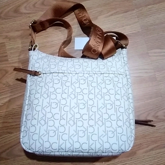 NWT CALVIN KLEIN PURSE - Picture 2 of 11